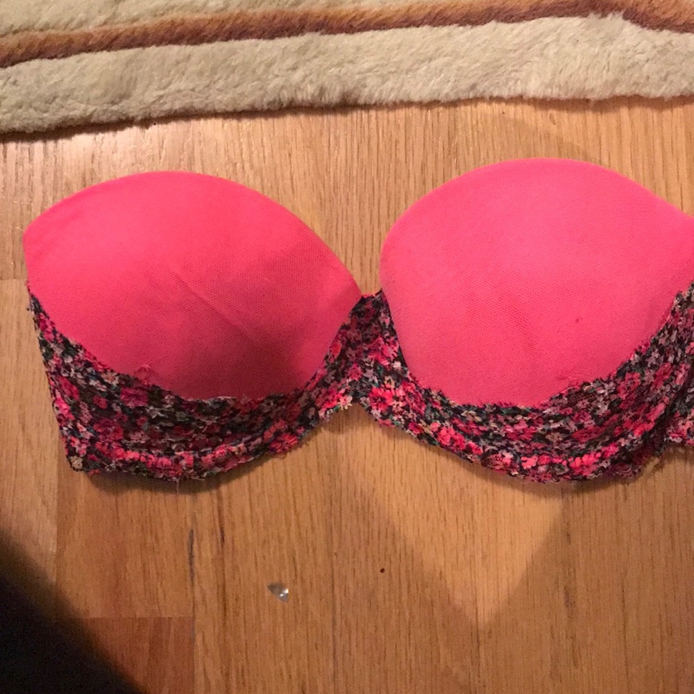 Pink strapless push bra